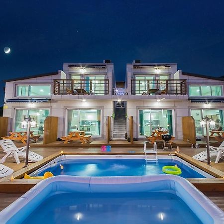 Dolsanmaru Pension Yeosu Ngoại thất bức ảnh